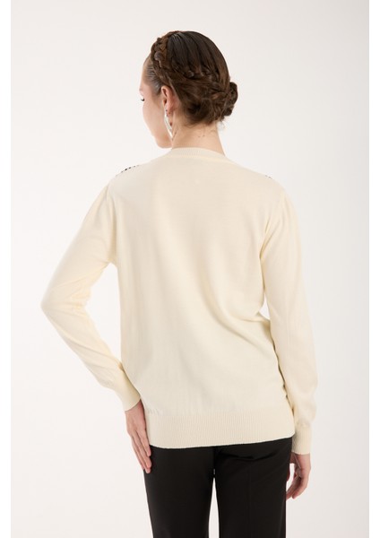 Kadın Ekru Elit Viskon Kumaş Taş Detaylı Bisiklet Yaka Triko Bluz indirimleri