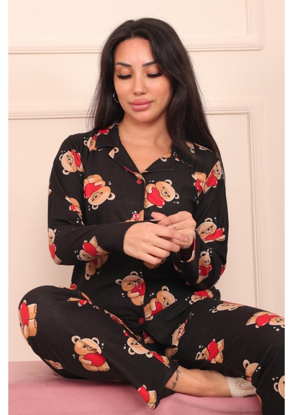 Kadın Ayıcık Desenli Önü Düğmeli Süet Pijama Takımı modelleri