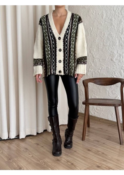 Ekru Etnik Desen Örme Hırka
