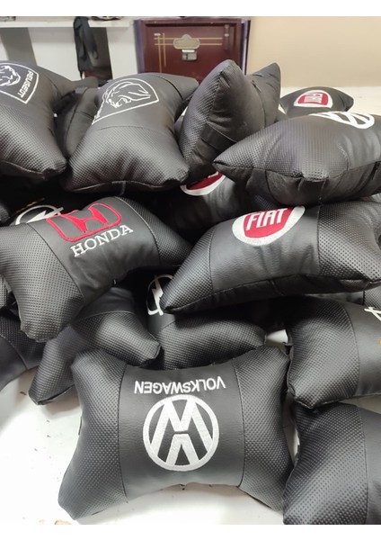 Volkswagen Boyun Yastığı ve Emniyet Kemer Kılıfı Seti – Siyah Deri, Şık ve Konforlu Tasarım 2 Adet Yastık 2 Adet Kemer fiyatları