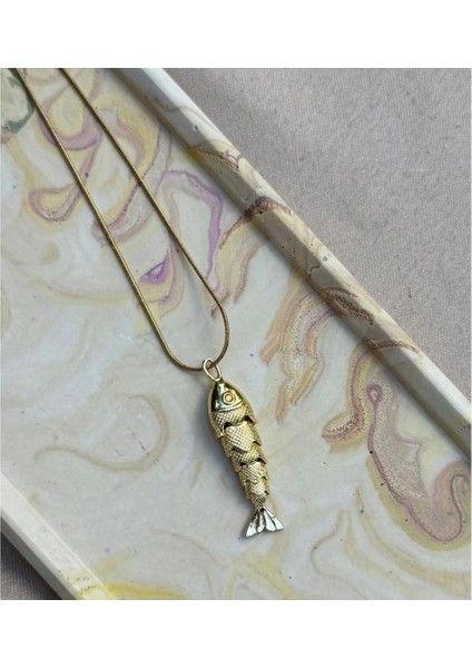 Gold Çelik Hareketli Zirkon Taşlı Balık Kolye