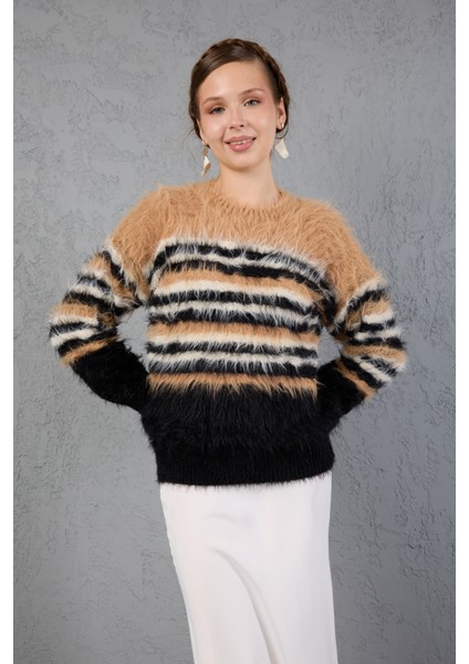 Bej-Siyah Sakal Iplik Çizgili Bisiklet Yaka Triko Kazak