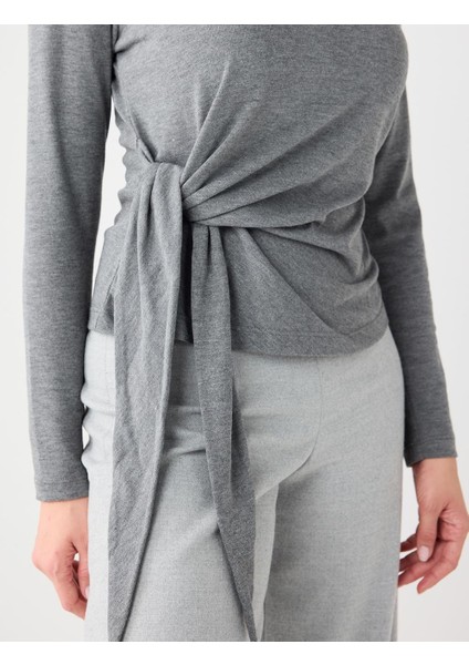 Antrasit Yuvarlak Yaka Beli Bağcık Detaylı Örme Bluz indirimleri