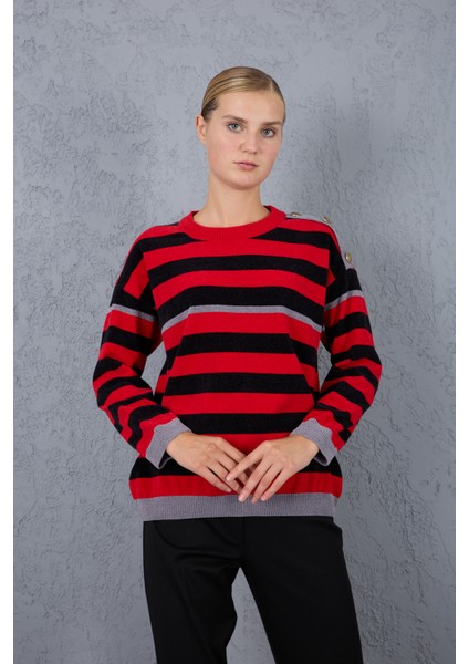 Kadın Kırmızı-Siyah Çizgili Şönil Kadife Bisiklet Yaka Omuzda Düğme Detaylı Triko Kazak modelleri
