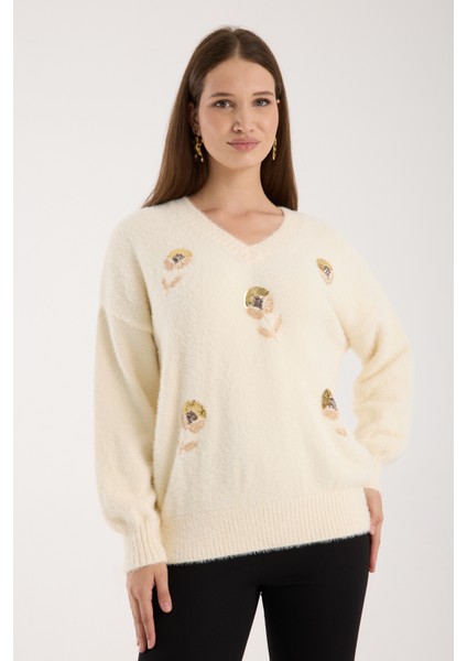 Kadın Ekru Sakal Iplik Balon Kollu Boncuk Nakışlı V Yaka Triko Kazak fiyatları