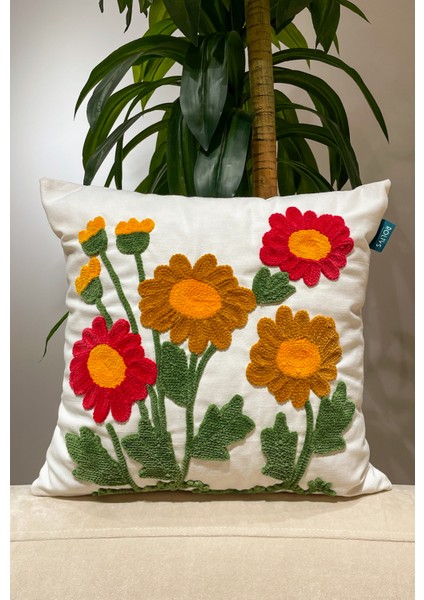 Punch Işlemeli Kırlent 47X47 cm Nk 2608 Çiçek Bahçesi Punch Kırlent