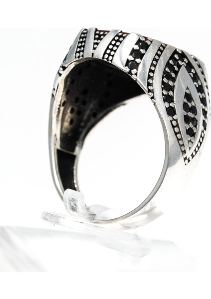 Kırmızı Akik Taşlı 925 Ayar Gümüş Erkek Yüzük – Estetik ve Dikkat Çekici Tasarım indirimleri