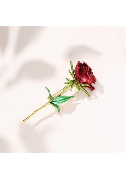 Zarif Romantik Kırmızı Gül Broş Yaka Iğnesi