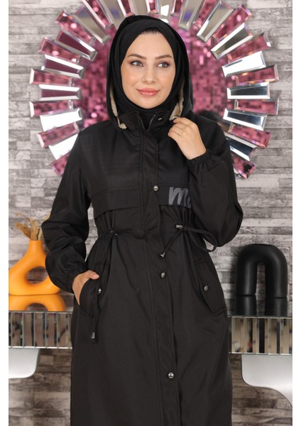 Yazı Detaylı Kapşonlu Mont Siyah 15900 fiyatları