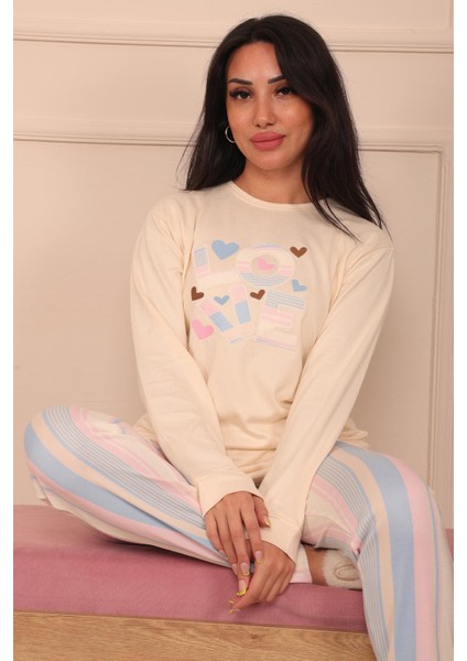Kadın Love Sloganlı ve Kalp Desenli Altı Kalın Çizgi Desenli Termal Pijama Takımı fiyatları