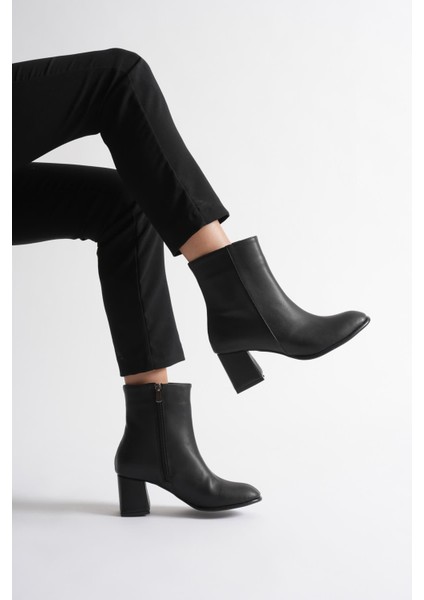 Lucinda Kadın Kışlık Siyah Kalın Topuklu Bot fiyatları