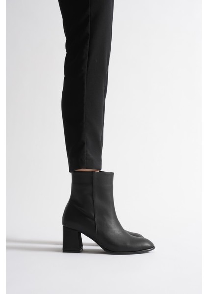 Lucinda Kadın Kışlık Siyah Kalın Topuklu Bot fırsatları