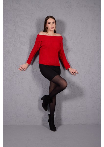 Kadın Kırmızı Şönil Kadife Carmen Yaka Triko Kazak