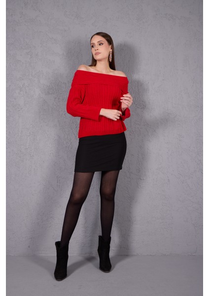 Kadın Kırmızı Şönil Kadife Carmen Yaka Triko Kazak