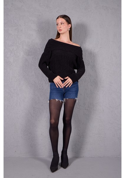 Kadın Siyah Şönil Kadife Carmen Yaka Triko Kazak