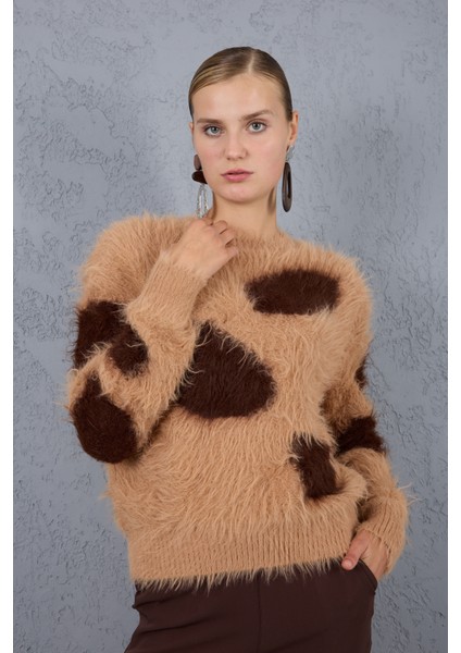 Bej-Kahve Sakal Iplik Desenli Bisiklet Yaka Triko Kazak