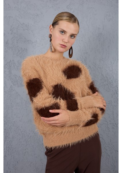 Bej-Kahve Sakal Iplik Desenli Bisiklet Yaka Triko Kazak modelleri