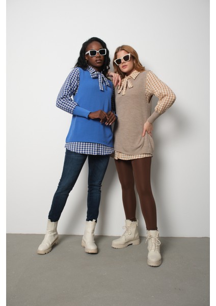 Kadın Mavi Fitilli Triko Süveter ve Kareli Gömlek Ikili Kombin