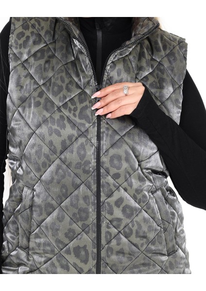 Kadın Büyük Beden Kapitone Beli Lastikli Dik Yaka Çift Cepli Leopar Desenli Haki Şişme Yelek modelleri