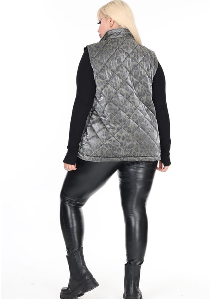 Kadın Büyük Beden Kapitone Beli Lastikli Dik Yaka Çift Cepli Leopar Desenli Haki Şişme Yelek