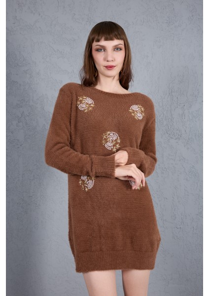 Kadın Kahve Sakal Iplik Boncuk Nakışlı Bisiklet Yaka Triko Kazak indirimleri