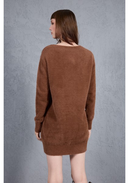 Kadın Kahve Sakal Iplik Boncuk Nakışlı Bisiklet Yaka Triko Kazak