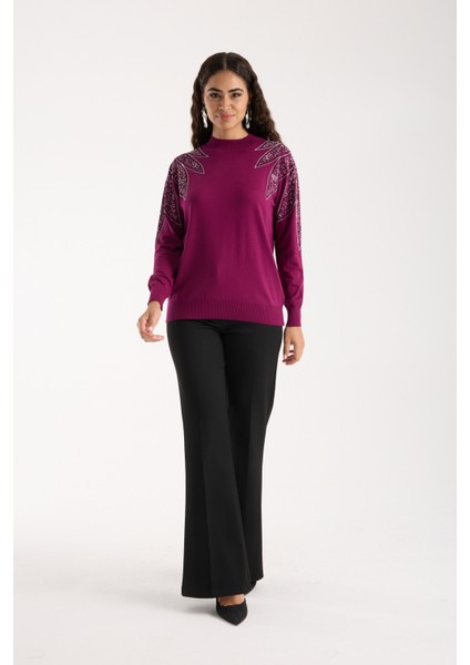 Kadın Mürdüm Viskon Kumaş Taş Detaylı Omuzlar Yarım Balıkçı Yaka Triko Bluz