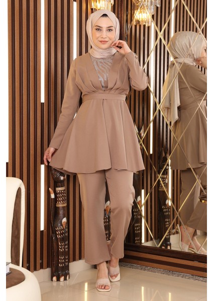 Taş Detaylı Kemerli Takım Vizon MSW19122