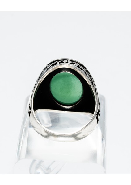 Yeşil Akik Taşlı 925 Ayar Gümüş Erkek Yüzük – Asil ve Dikkat Çekici Tasarım