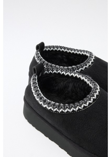 Bot 2525 - İçi Kürklü İşleme Detaylı Siyah Süet Kadın Bot modelleri