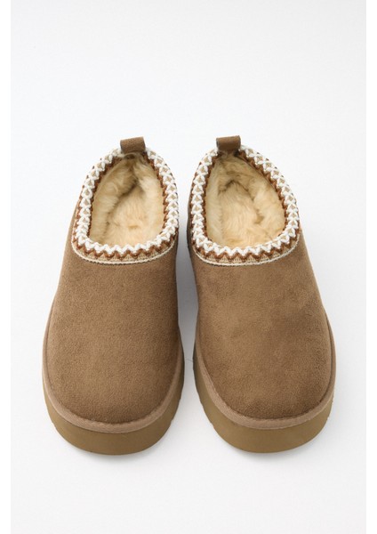 Bot 2525 - İçi Kürklü İşleme Detaylı Vizon Süet Kadın Bot