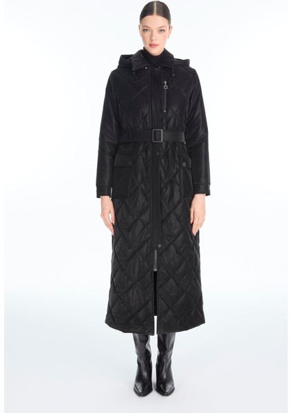 Kapüşonlu Kemerli Mont