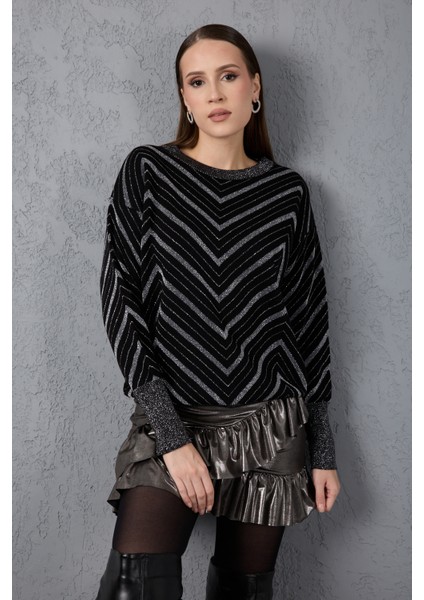 Kadın Siyah Geniş Manşetli Bisiklet Yaka Sim Desenli Triko Bluz