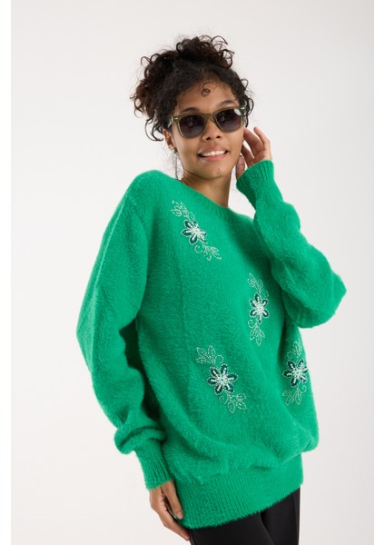 Kadın Yeşil Sakal Iplik Boncuk Nakışlı Bisiklet Yaka Triko Kazak fiyatları