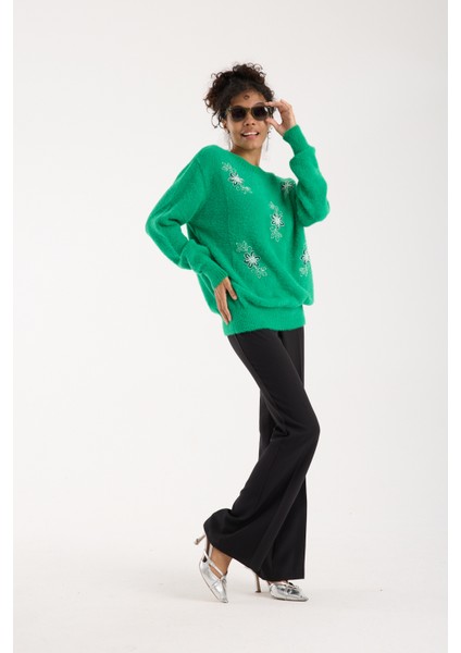 Kadın Yeşil Sakal Iplik Boncuk Nakışlı Bisiklet Yaka Triko Kazak