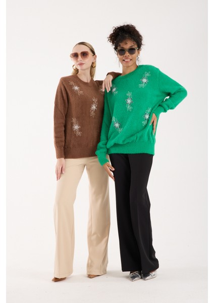 Kadın Yeşil Sakal Iplik Boncuk Nakışlı Bisiklet Yaka Triko Kazak