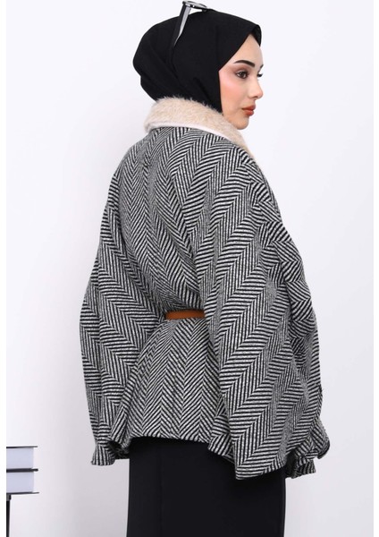 Siyah Yaka Kürklü Kemerli Panço fırsatları