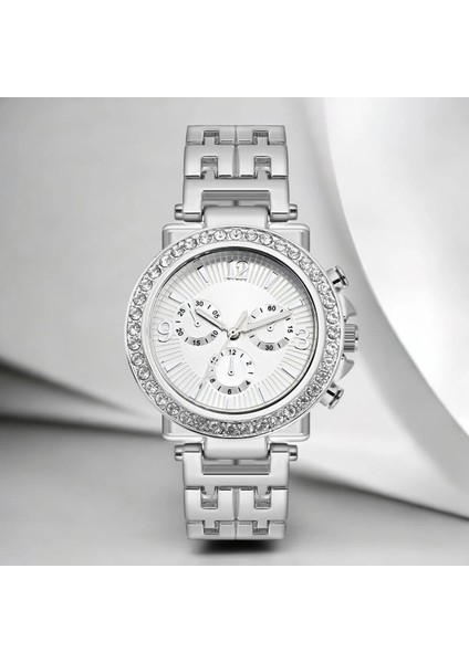 Metal Kordon Gümüş Renk ve Taşlı Kadın Kol Saati fırsatları