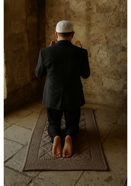 Saten Kapitone Elyaf Dolgulu Seccade (85 x 135 Cm.) fiyatları