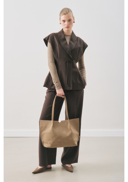 Dökümlü Tencel Kemerli Yelek Acı Kahve