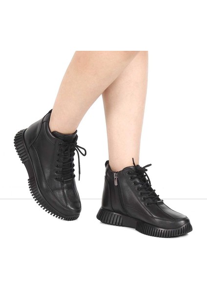 Kadın Siyah Çift Fermuarlı Deri Bot