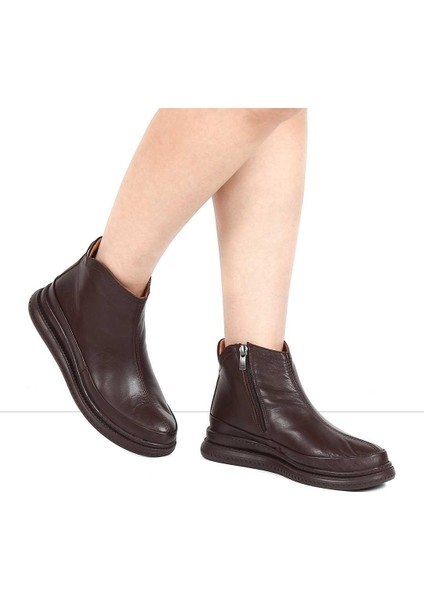 Kadın Kahverengi Fermuarlı Deri Bot