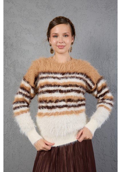 Bej-Beyaz Sakal Iplik Çizgili Bisiklet Yaka Triko Kazak fiyatları