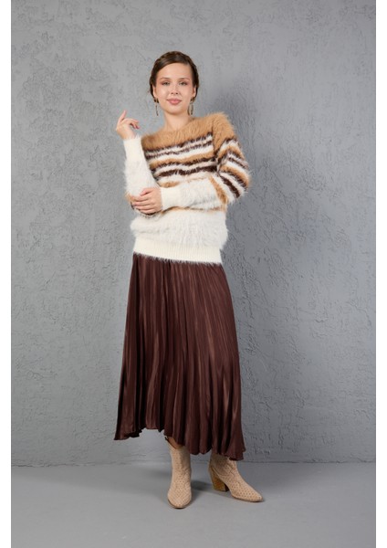 Bej-Beyaz Sakal Iplik Çizgili Bisiklet Yaka Triko Kazak