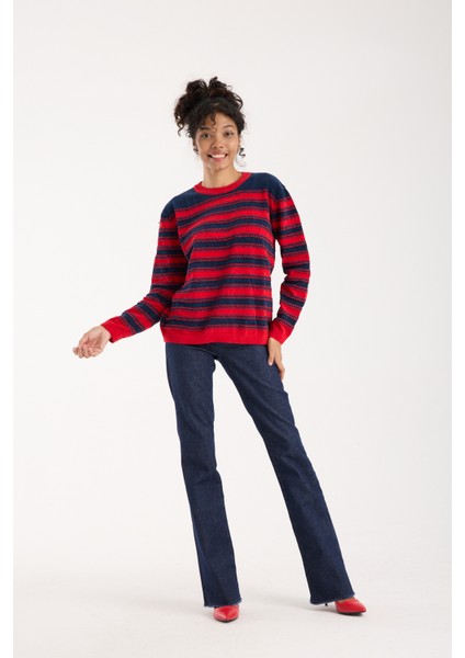 Kadın Laci-Kırmızı Çizgili Çapraz Kontrast Dikiş Detaylı Şönil Kadife Triko Bluz