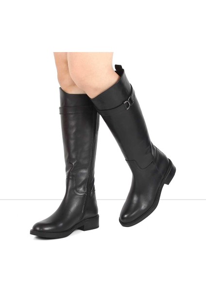Kadın Siyah Fermuarlı Tokalı Deri Çizme