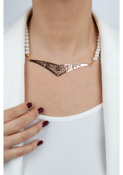 Cam Inci Işlemeli Gold Uçlu Kolye