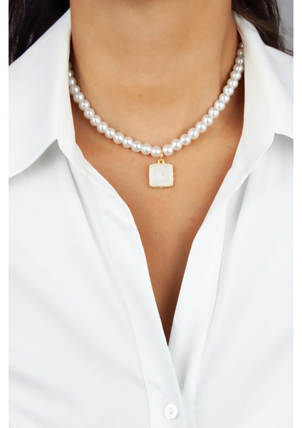 Mine Kaplı Kare Gold Uçlu Cam Inci Kolye