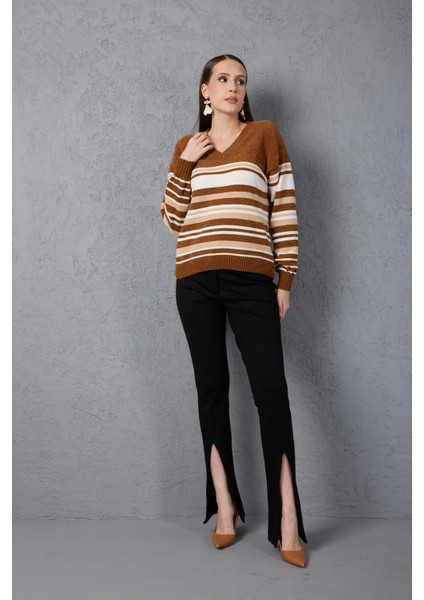 Kadın Taba Çizgili V Yaka Şönil Kadife Triko Kazak