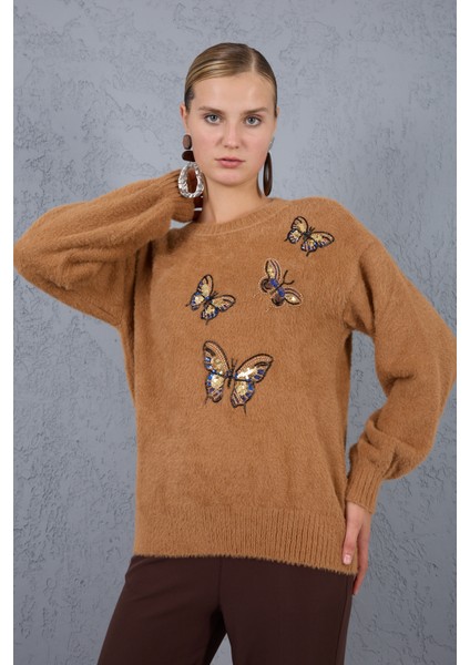 Kadın Bej Sakal Iplik Önü Boncuk Nakışlı Balon Kollu Bisiklet Yaka Triko Kazak